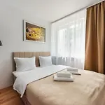 Metro Rondo Onz 2-bedroom By Bookinghost *