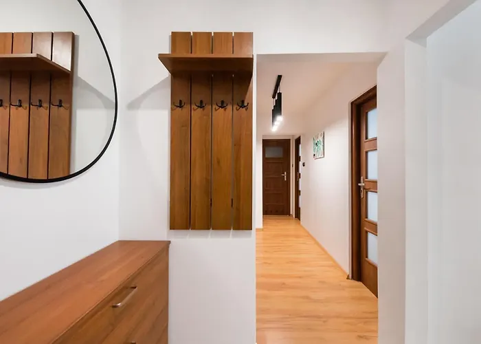 Metro Rondo Onz 2-bedroom By Bookinghost